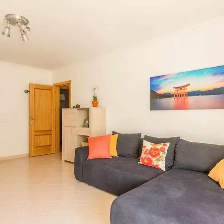 Old Town Two Bedroom דירה