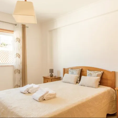 Old Town Two Bedroom Center *