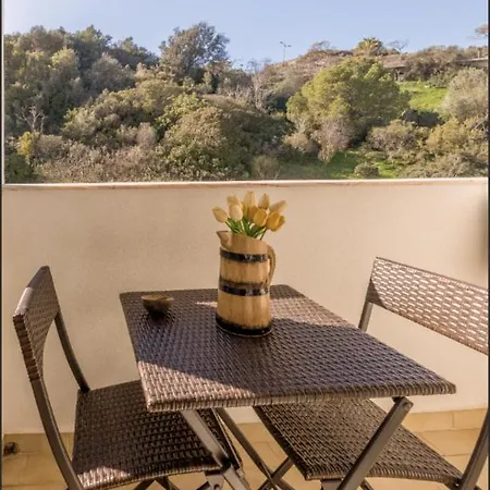 Albufeira Old Town Two Bedroom Apartment Center アパート アルブフェイラ